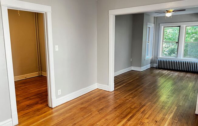 739 - 741 N Ridgeway