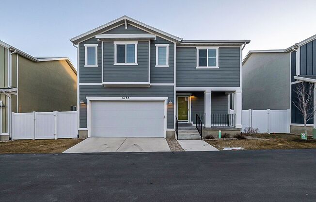 Beautiful 2 Story Home in West Jordan w/ 2 car attached garage