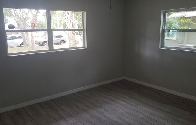 Newly Renovated 3 Bed / 2 Bath Home in North St. Pete – Available Now!