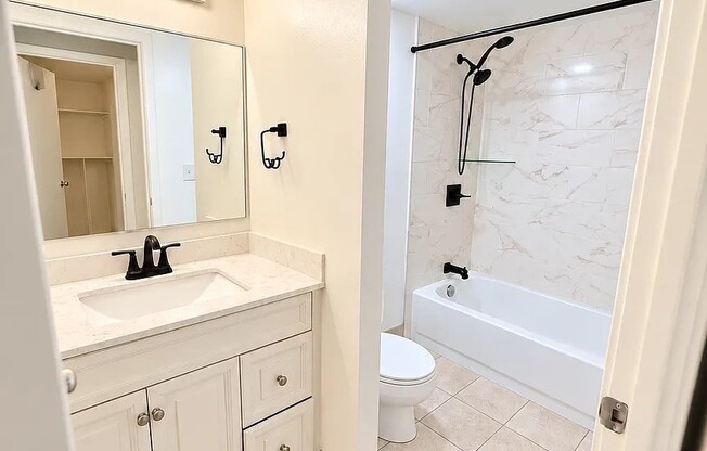 2 beds, 2 baths, 1,105 sqft, $3,900, Unit 112