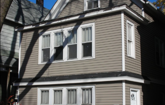 2474 N. Bartlett Ave