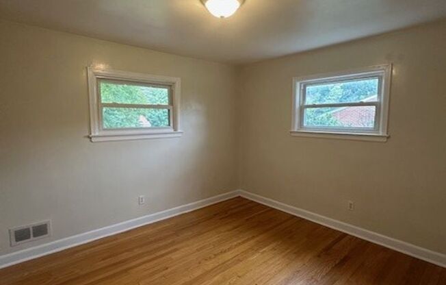 3 beds, 1 bath, $1,795