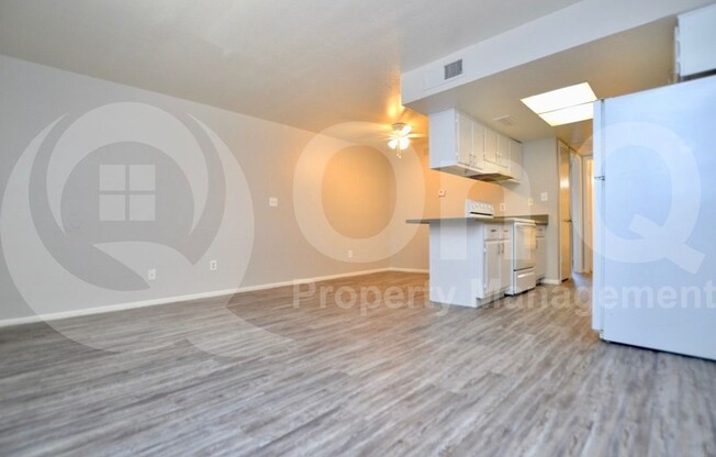 1 bed, 1 bath, 650 sqft, $899, Unit 8