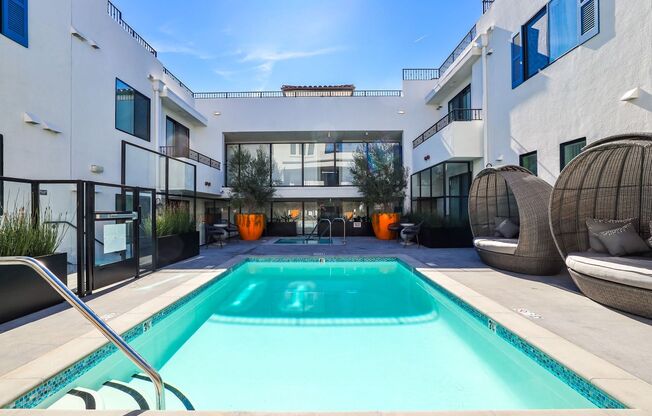 1 bed, 1 bath, 600 sqft, $2,500, Unit 122