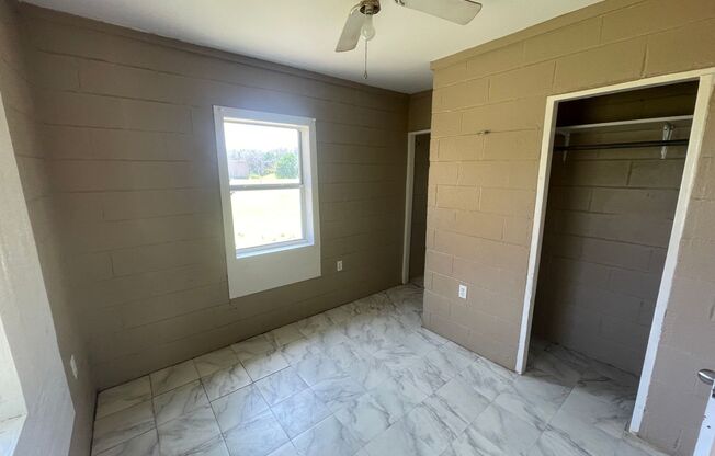 1 bed, 1 bath, 500 sqft, $650, Unit Admiral3