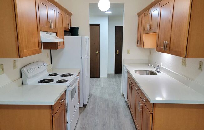 2 beds, 1 bath, 950 sqft, $2,495, Unit 39