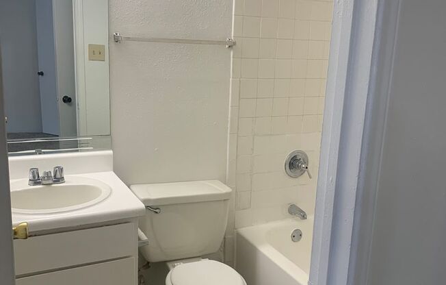 1 bed, 1.5 baths, 866 sqft, $935, Unit 2705