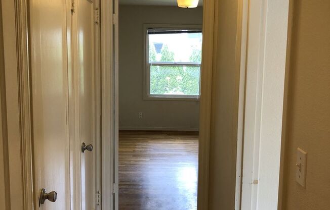 1 bed, 1 bath, $1,495, Unit 6535 - 1