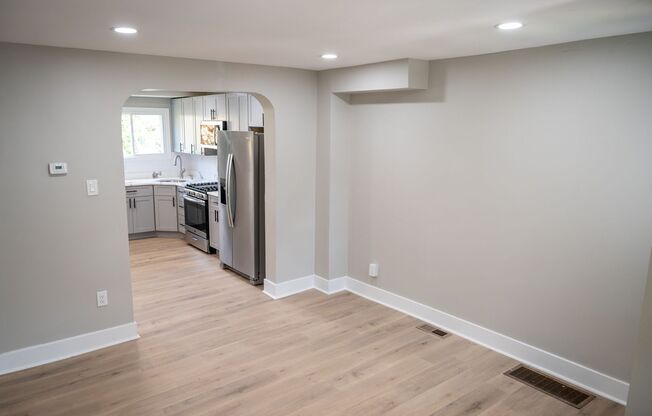 Freshly Renovated 2-Bedroom Townhome in East Germantown! PHA Accepted!