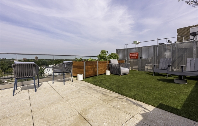 Studio, 1 bath, 475 sqft, $3,000, Unit 202