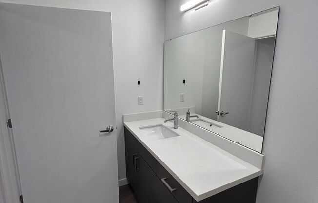 1 bed, 1 bath, 466 sqft, $1,595, Unit 203