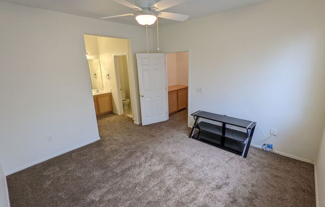 3 beds, 2 baths, $1,650, Unit # 203