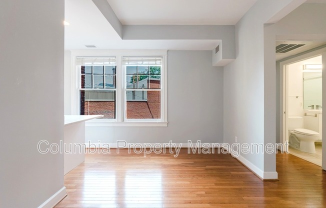 2902 PORTER ST NW