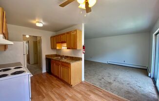 1 bed, 1 bath, 800 sqft, $1,145, Unit 36