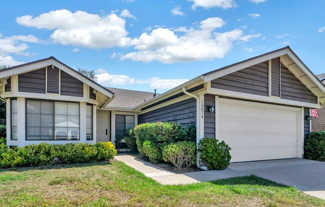 Beautiful single level home in Rancho Penasquitos!  Available now!