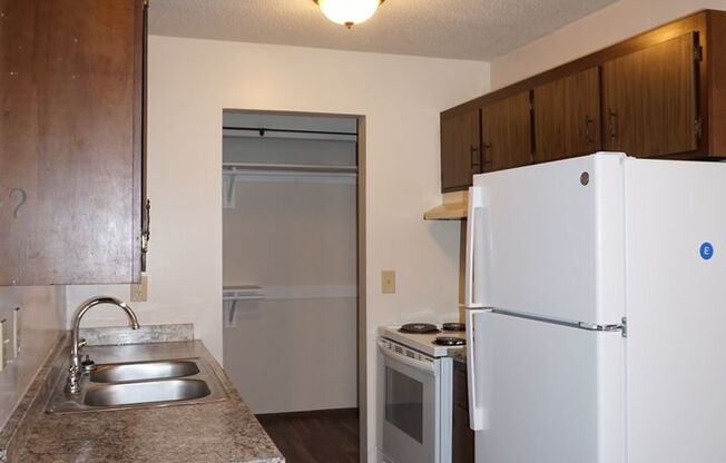 1 bed, 1 bath, 630 sqft, $925, Unit 107