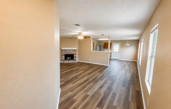 Beautiful Home in The Vineyards at Heritage — Pool, Playground & Walk-to-School Location!