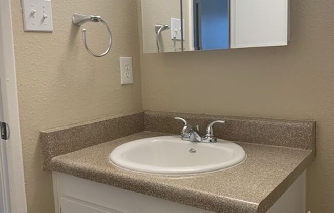 2 beds, 2 baths, 900 sqft, $1,485, Unit 134