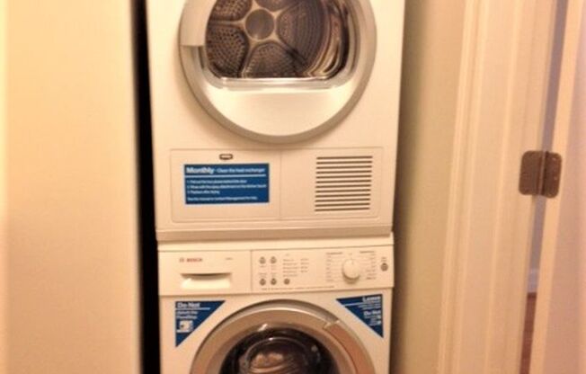 Studio, 1 bath, 450 sqft, $1,925, Unit 120