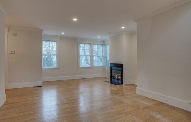 15 VALENTINE ST