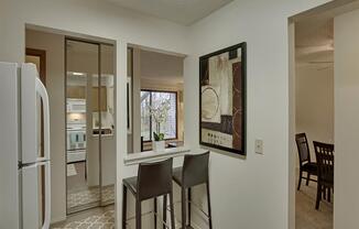 Willow Pond Apartments in Burnsville, MN Kitchen