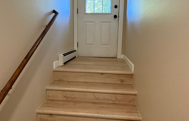 2 Bed 2 bath off Durston Rd- Brand New Flooring, Trim, Paint, and Light Fixtures!