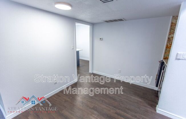 4935 N 43 ST