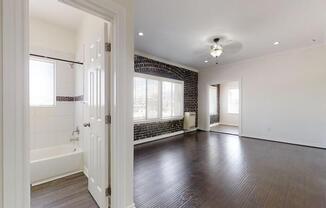 738 S NEW HAMPSHIRE 209