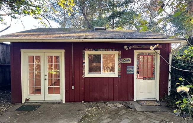 Gated Private Studio just minutes to downtown Graton w/ all utilities included