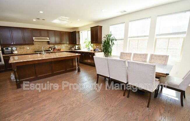 527 ELM COTTAGE CT