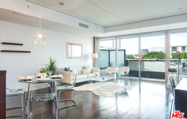 1 bed, 1 bath, 1,020 sqft, $2,900, Unit 316