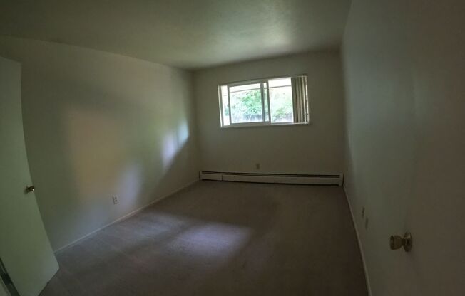 1 bed, 1 bath, 525 sqft, $1,700, Unit 05