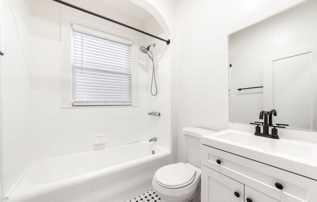 1 bed, 1 bath, 1,065 sqft, $2,300, Unit 305