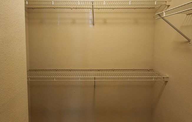 1 bed, 1 bath, 660 sqft, $1,325, Unit 612-u