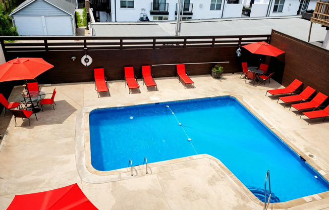 Plaza La Belle Apartments