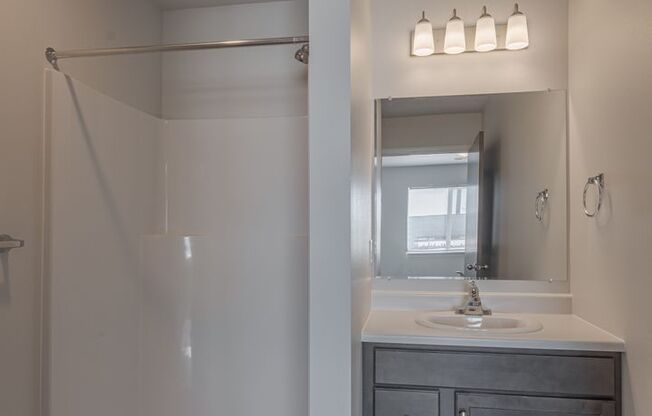 2 beds, 2 baths, 913 sqft, $1,275, Unit 4800-263