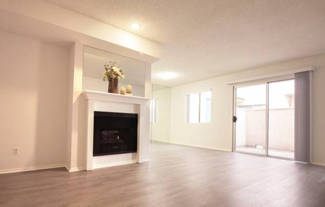 10934 Huston St.