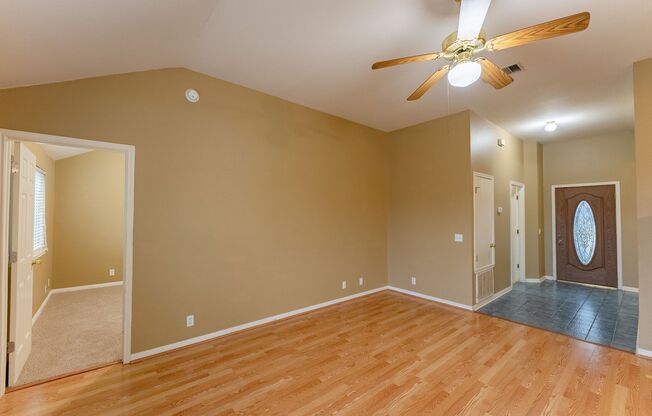 Modern Elegance Beckons: Unveil Your Dream Home in Kyle, TX!