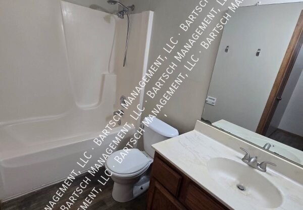 11513 W BROWN DEER RD