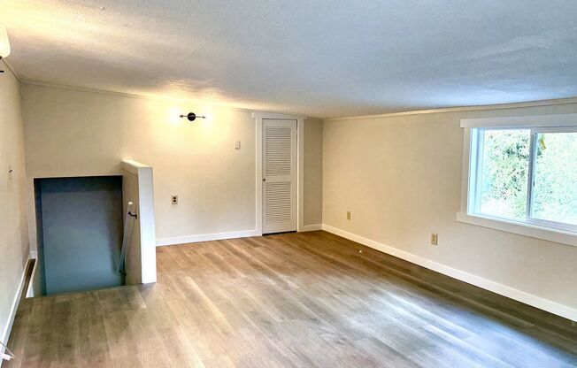 4 Bedroom home + Yard - Issaquah Schools