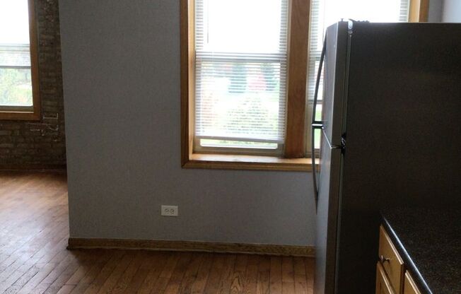 Studio, 1 bath, $850, Unit 11027-3W