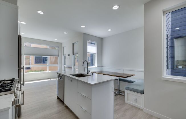 Townhouse in perfect Capitol Hill location!