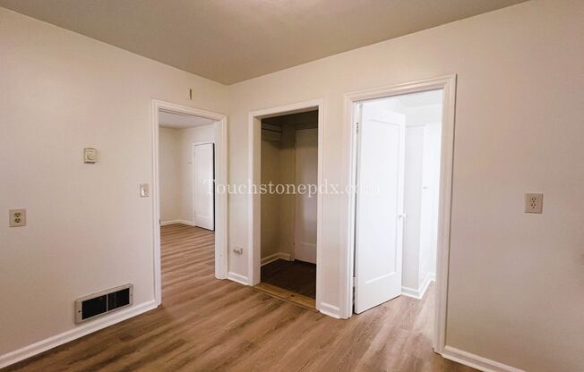 Studio, 1 bath, $995, Unit #4