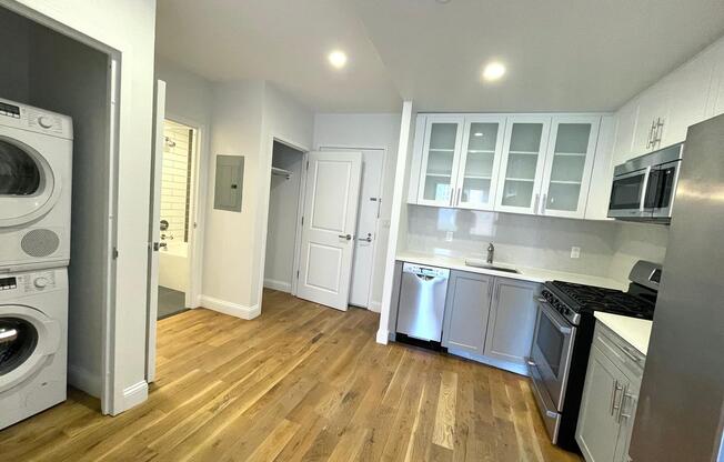 1 bed, 1 bath, $3,700, Unit 5-K