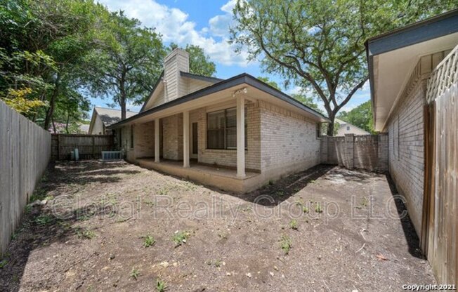 118 GOLDEN WAY