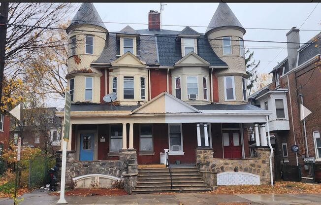 631 Main St