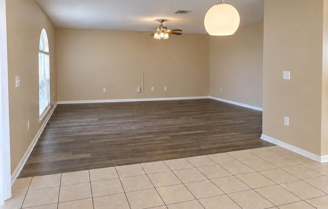 4 beds, 3.5 baths, $2,800