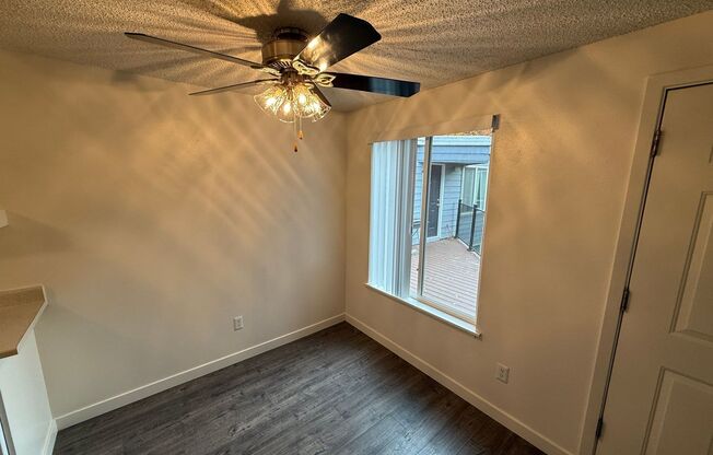 2 beds, 1 bath, 825 sqft, $1,245, Unit 479