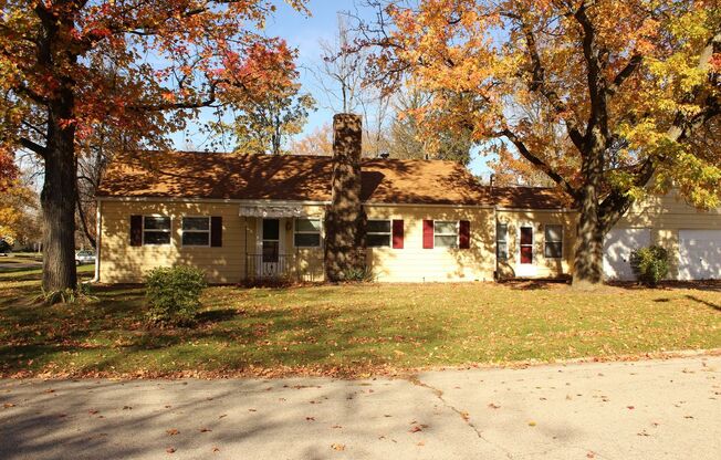 Fenced Yard, Garage, and In-Unit Washer and Dryer