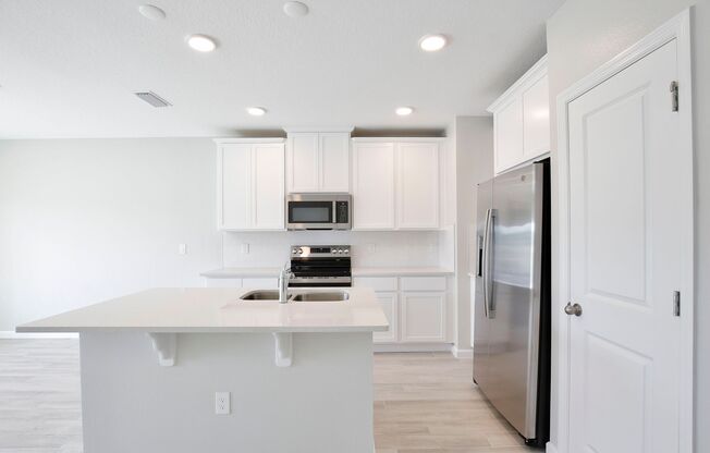 Brand-New 3/2.5 Modern Townhome in Gated Tyson Ranch – Minutes from Lake Nona